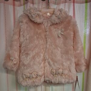 XOXO Pink Faux Fur Kids Cape with Rosettes